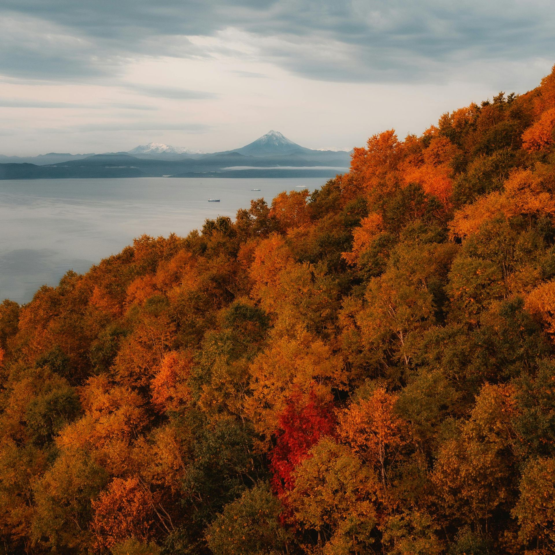 Autumn in the mountains with a lake in the background